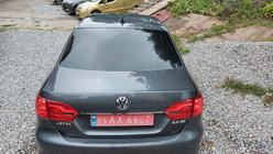 Volkswagen Jetta 2011-2018 Chromleiste über dem Kennzeichen OmsaLine (Edelstahl) Foto 3