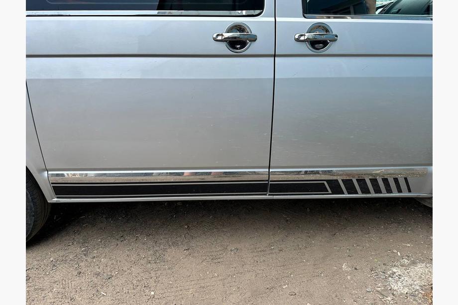 Volkswagen T6 2015-2024 Türleisten Edelstahl Chrom 2 Türen, Kurzer Radstand, OmsaLine - Italienischer Edelstahl Foto 19