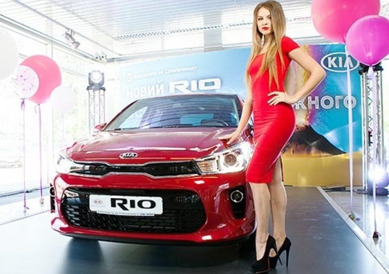 In Kiew präsentiert ein neues Modell Kia Rio