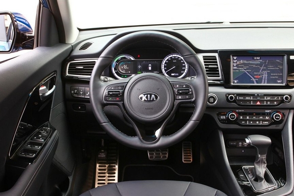 Die Ukrainer bieten Hybrid-Crossover-SUV Kia Niro zu einem niedrigeren Preis Foto 1
