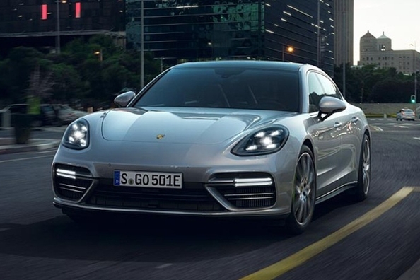 Übersicht Der Porsche Panamera Turbo S E-Hybrid