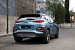 Bekanntschaft mit einem Crossover Hyundai Kona Foto 3