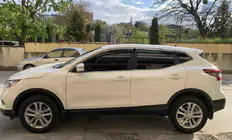 Nissan Qashqai 2014-2021 Windabweiser mit Chromleiste (Niken, 4 Stk) Foto 3