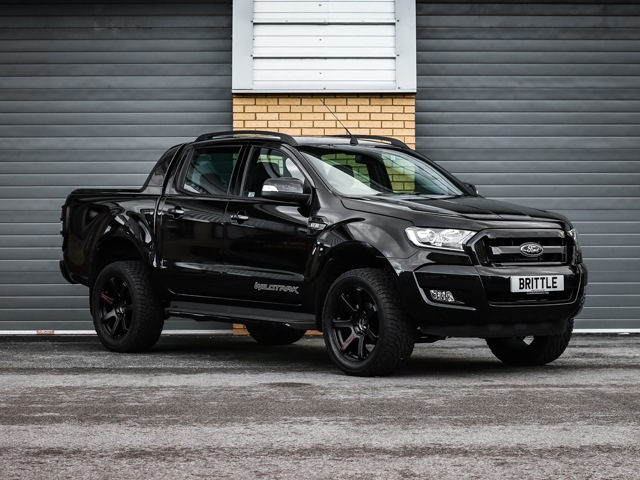 In Frankfurt präsentieren die begrenzte Version des Pick-up Ford Ranger Black Edition