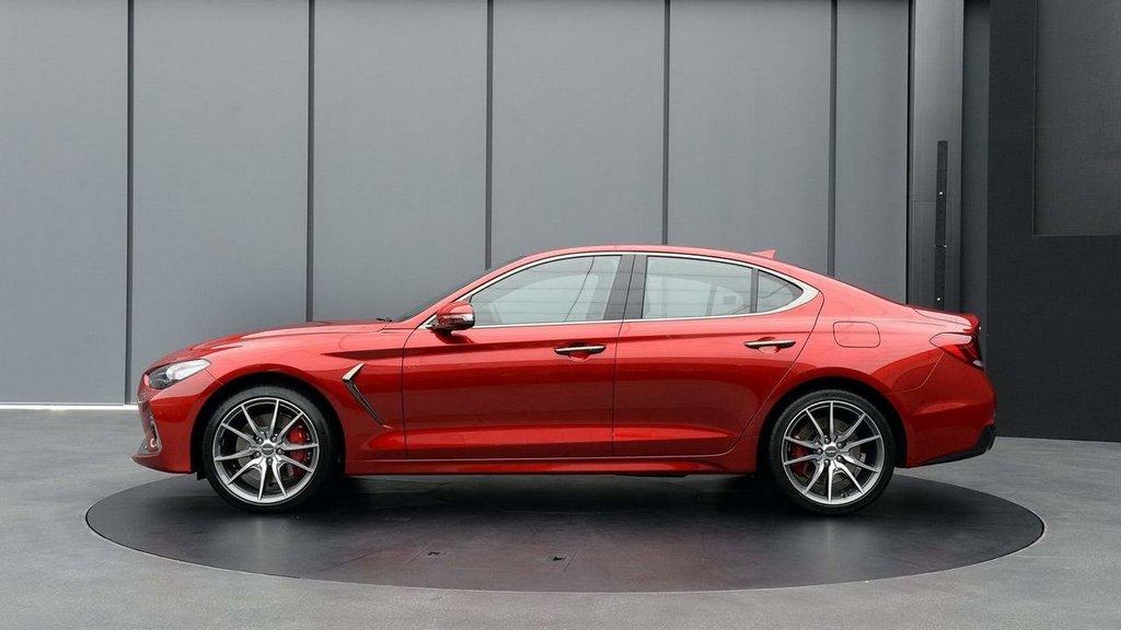 Die Koreaner präsentierten Hauptkonkurrenten BMW 3-Series