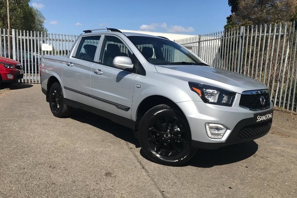 Durchsuchen Sie die aktualisierte SsangYong Musso Pick-up Foto 4