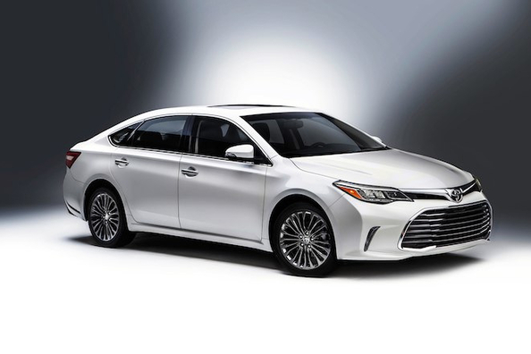 Übersicht der Flaggschiff-Limousine der Toyota Avalon