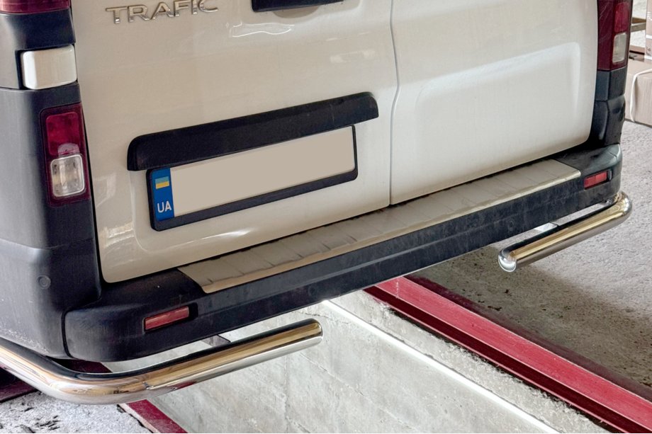 Renault Trafic 2015- Hintere Eckschutzrohre (2 Stk., Edelstahl) Image