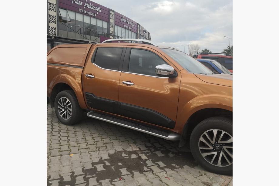 Nissan Navara/NP300 2016- Türleisten (4 Stk, ABS) Image