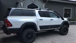 Toyota Hilux 2015- Kotflügelverbreiterungen (2015-2020, ABS, zum Verschrauben) Foto 13