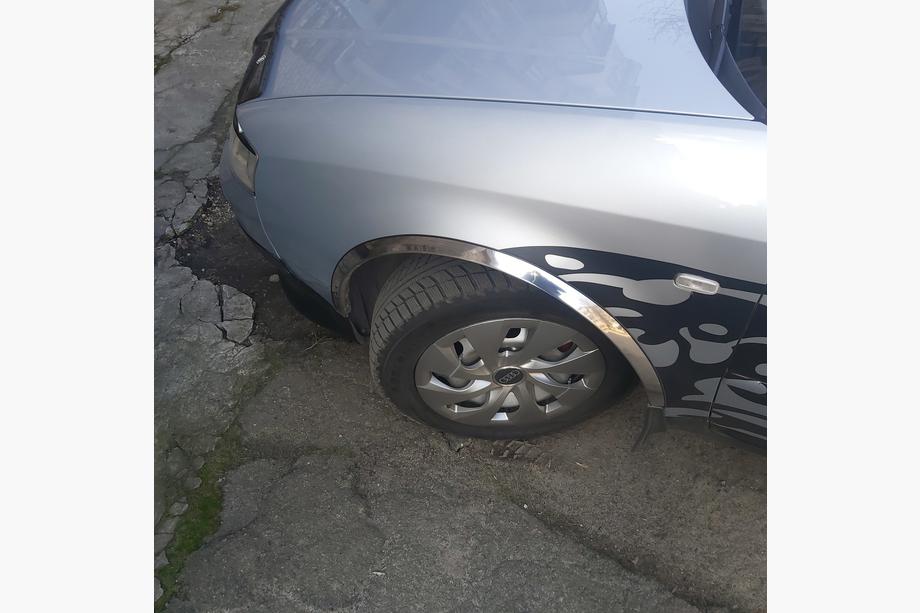 Audi A6 C5 1997-2001 Radlaufverkleidungen (4 Stk, Edelstahl) Image