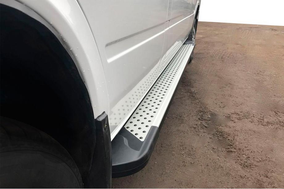 Mercedes Sprinter W901/902/903/904/905 1995–2006 Trittbretter Allmond Grey (2 Stk., Alu) Image