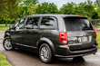 Der Minivan der fünften Generation der Dodge Grand Caravan Foto 2