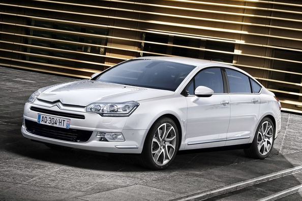 Überblick Limousine Citroen C5 Foto 2