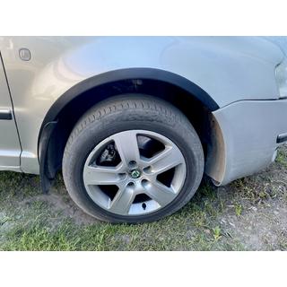Radlaufverbreiterungen (4 Stk, schwarz) Skoda Superb 2001-2009 Foto 2