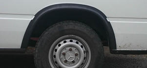 Volkswagen LT 1995-2006 Kotflügelverbreiterungen (6 Stk, schwarz) Foto 3