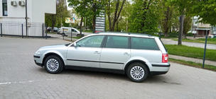 Volkswagen Passat B5 1997-2005 Radlaufverbreiterungen (4 Stk, schwarz) Limousine, 1996-2000, Metall Foto 4