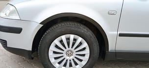 Volkswagen Passat B5 1997-2005 Radlaufverbreiterungen (4 Stk, schwarz) Limousine, 1996-2000, Metall Foto 1