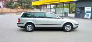 Volkswagen Passat B5 1997-2005 Radlaufverbreiterungen (4 Stk, schwarz) Limousine, 1996-2000, Metall Foto 5