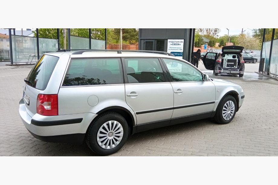 Volkswagen Passat B5 1997-2005 Radlaufverbreiterungen (4 Stk, schwarz) Limousine, 2000-2006, Metall Foto 12