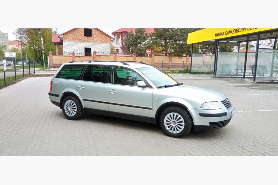 Volkswagen Passat B5 1997-2005 Radlaufverbreiterungen (4 Stk, schwarz) Limousine, 2000-2006, Metall Foto 2