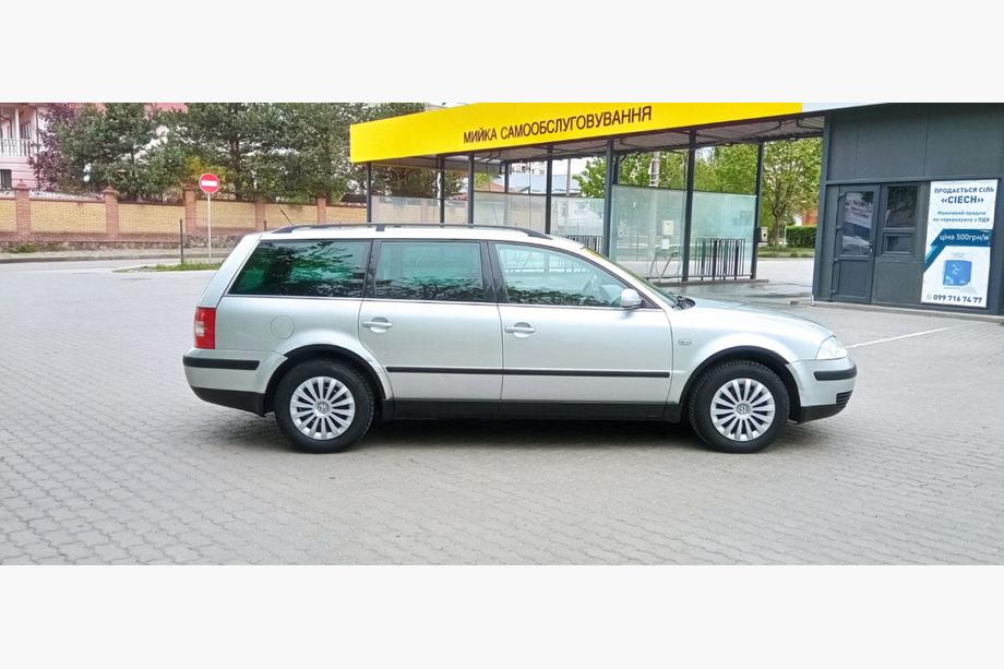 Volkswagen Passat B5 1997-2005 Radlaufverbreiterungen (4 Stk, schwarz) Limousine, 2000-2006, Metall Foto 5