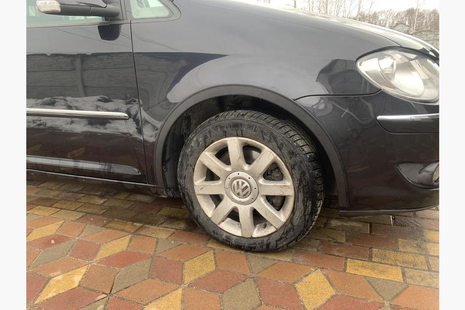 Volkswagen Touran 2003-2010 Radlaufverbreiterungen (4 Stk, schwarz) 2003-2006, Metall Foto 4