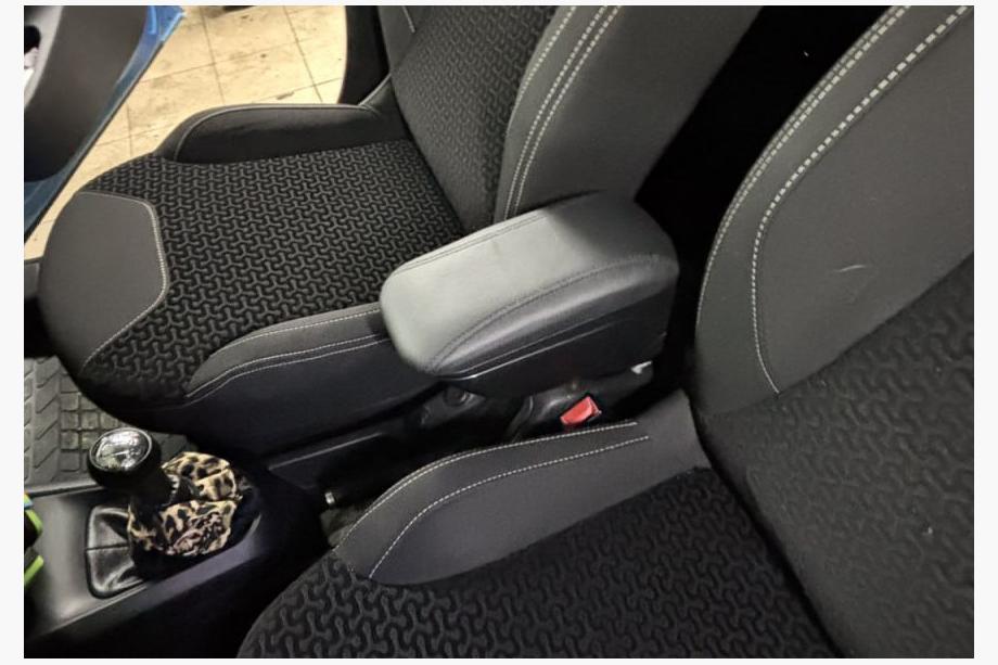 Citroen C-3 2009–2016 Armlehne (mit Kunststoffadapter für Getränkehalter) Image