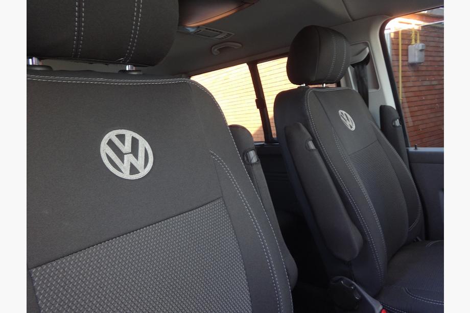 Volkswagen T5 Caravelle 2004-2010 Autositzbezüge (Kunstleder und Stoff, Premium) Vordersitze (2↗1) Foto 12