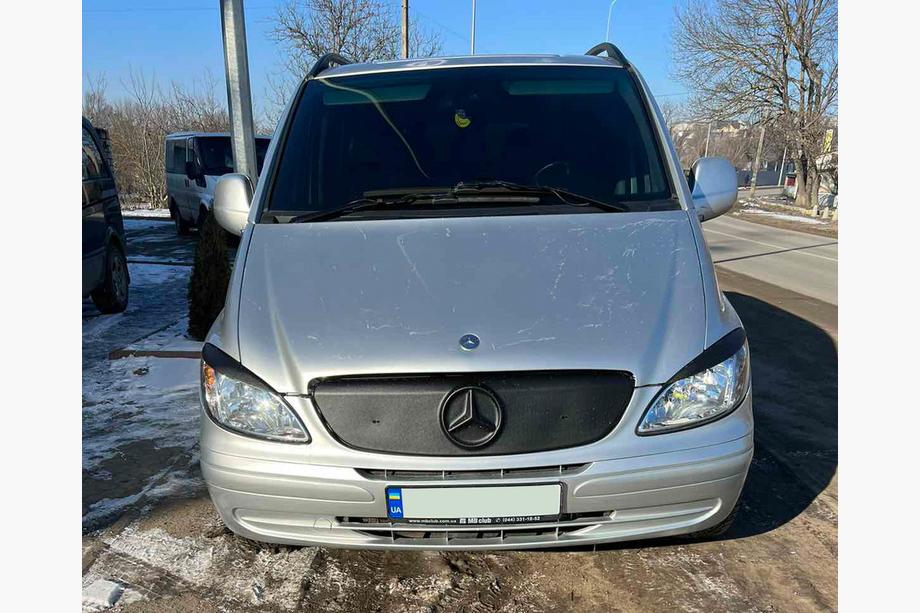 Mercedes Vito W639 2004-2014 Winterabdeckung für Kühlergrill (2003-2010) Glanzend Image