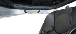 Ford Focus I 1998-2005 Einstiegsleisten Flexill (4Stk) Foto 3