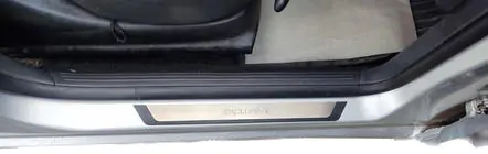 Ford Focus I 1998-2005 Einstiegsleisten Flexill (4Stk) Foto 2