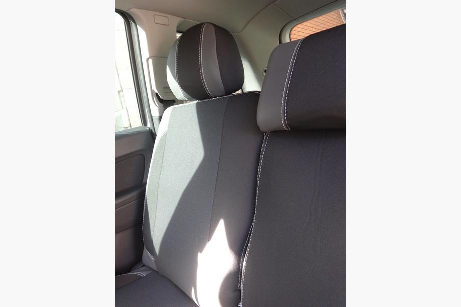 Opel Zafira B 2005–2011 Autositzbezüge (Kunstleder↗Stoff, Premium) Foto 4