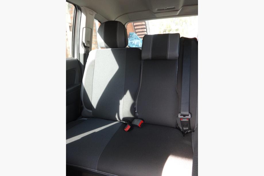 Opel Zafira B 2005–2011 Autositzbezüge (Kunstleder↗Stoff, Premium) Foto 12