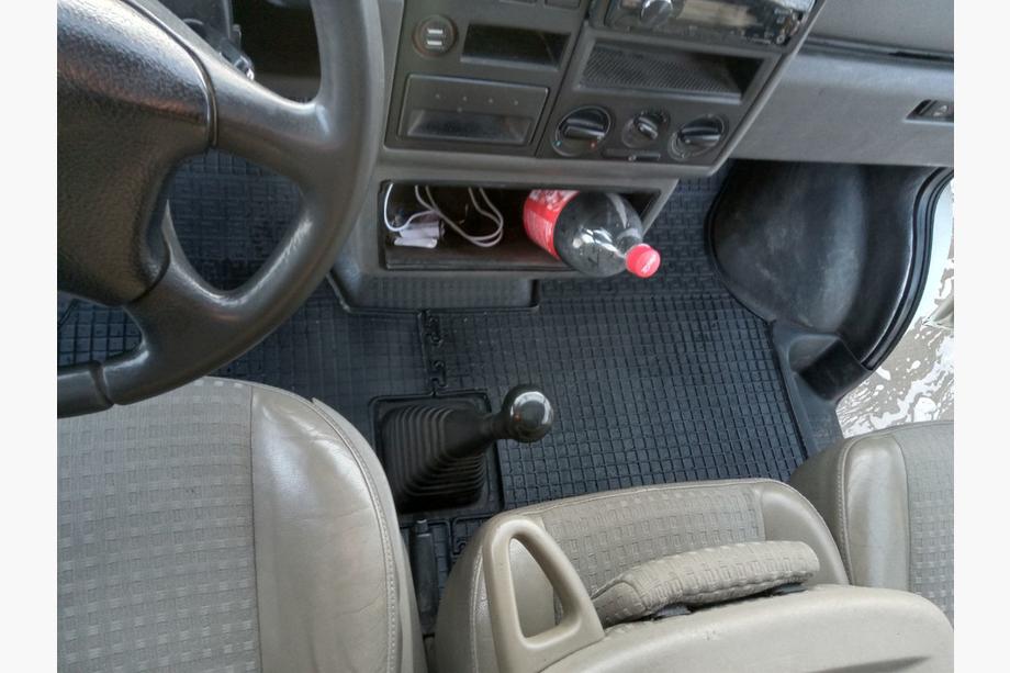 Volkswagen T4 Transporter 1990-2003 Gummimatten (2 Stk, Polytep) Image