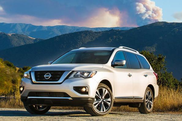 Übersicht 7-Sitzer aktualisierte Crossover Nissan Pathfinder