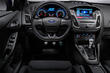 Übersicht der sportlichen Fließheck-Version des Ford Focus RS Foto 6