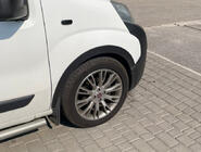 Fiat Fiorino/Qubo 2008-2024 Radlaufverbreiterungen (4 Stk, schwarz) 1 Seitentür, ABS-Kunststoff Foto 3