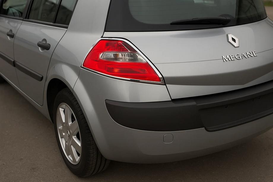 Renault Megane II 2004-2009 Chrom Blenden für Rückleuchten (HB, 2 Stk, Kunststoff) Image