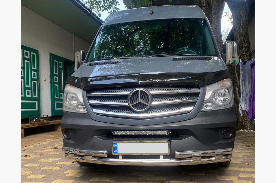 Mercedes Sprinter W906 2006–2018 Frontschutzbügel unten Shark (Edelstahl) 2013↗ Image