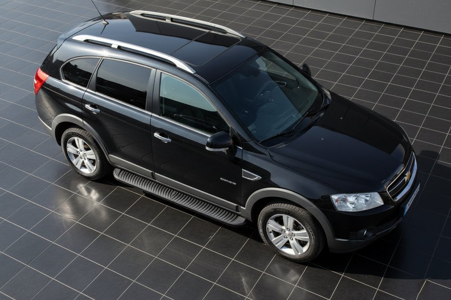 Chevrolet Captiva 2006-2019 Seitenschweller Tayga Black (2 Stk., Aluminium) 2006-2015 Image