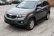 Kia Sorento II XM 2009-2014 Seitenschweller Tayga Black (2 Stk., Aluminium) Foto 1