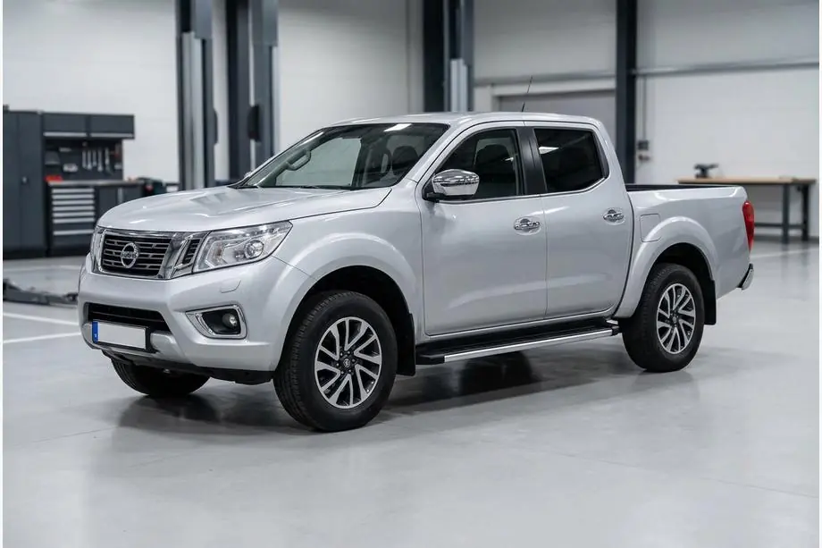 Nissan Navara/NP300 2016- Seitenschweller Fullmond (2 Stk., Alu) Image