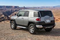 Toyota FJ Cruiser 2006-2022 Trittbretter Allmond Grey (2 Stk., Alu) Foto 1