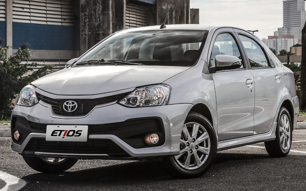 Überblick über das Budget-Limousine Toyota Etios