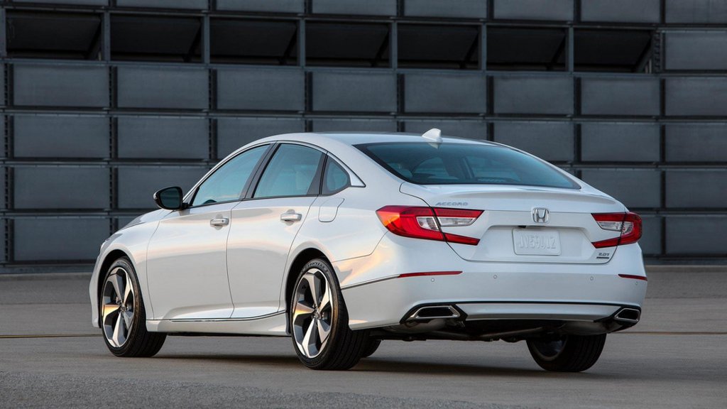Übersicht der Honda Accord Limousine zehnten Generation