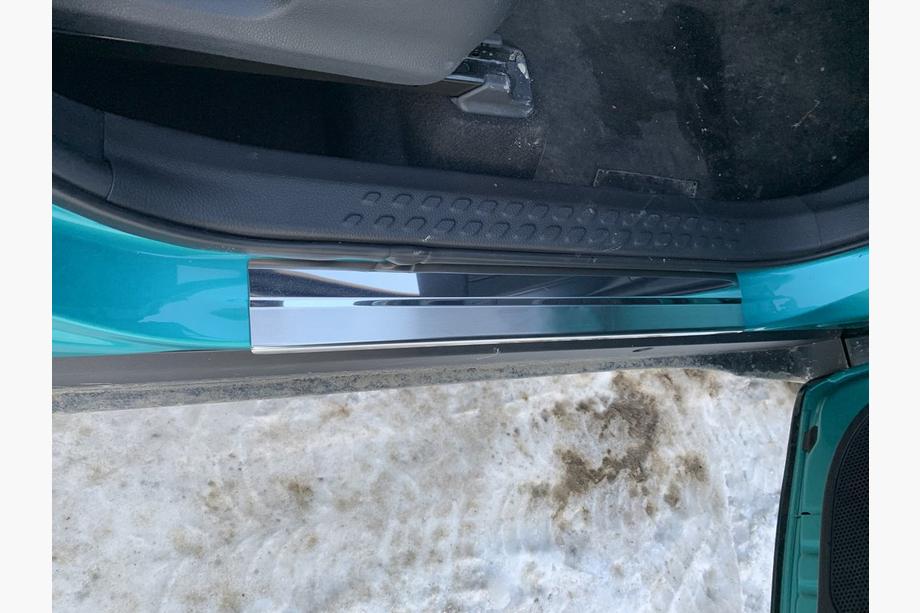 Toyota C-HR 2016-2023 Einstiegsleisten Abdeckungen Nataniko (4 Stk., Edelstahl) Foto 2