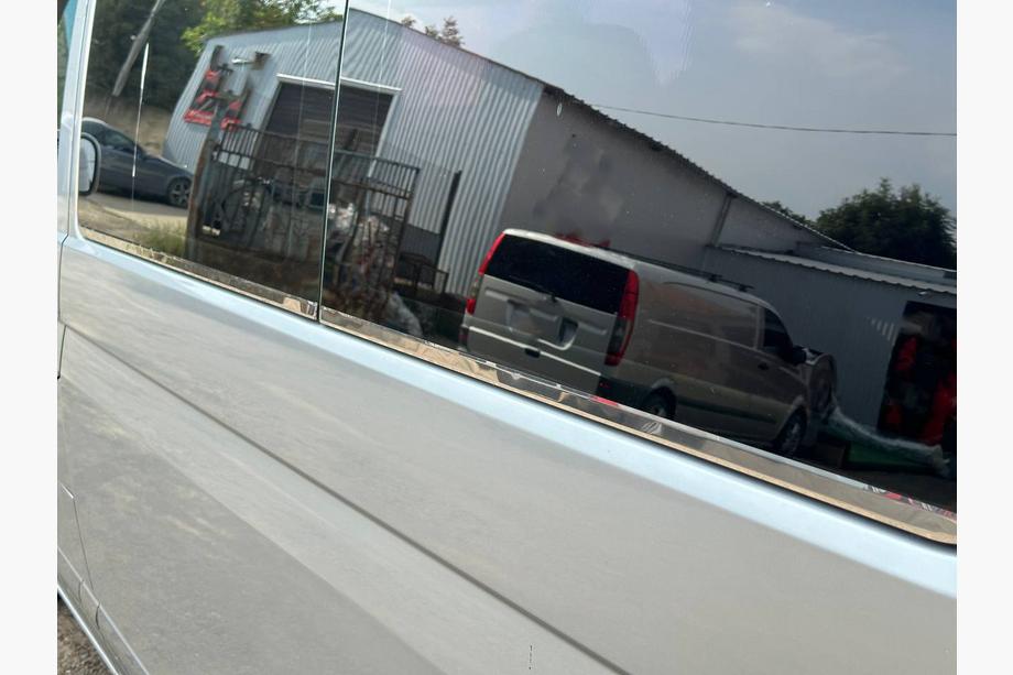 Volkswagen T5 Transporter 2003-2010 Fensterunterkante Chromleisten (6-teilig, Edelstahl) Kurzer Radstand Foto 7