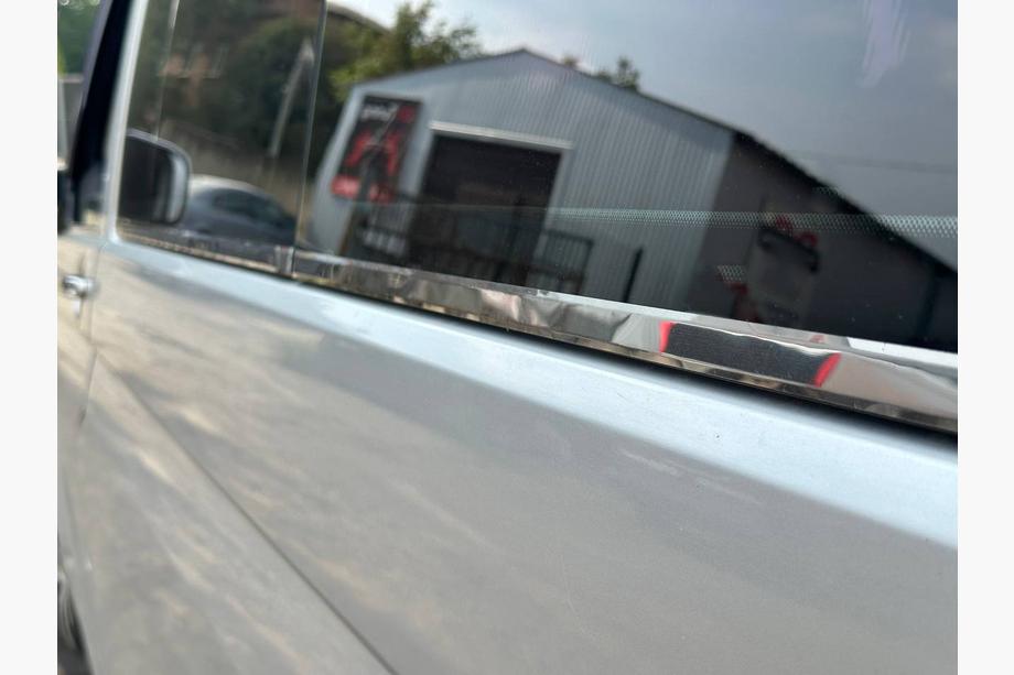 Volkswagen T5 2010-2015 Fensterunterkante Chromleisten (6-teilig, Edelstahl) Kurzer Radstand Foto 7