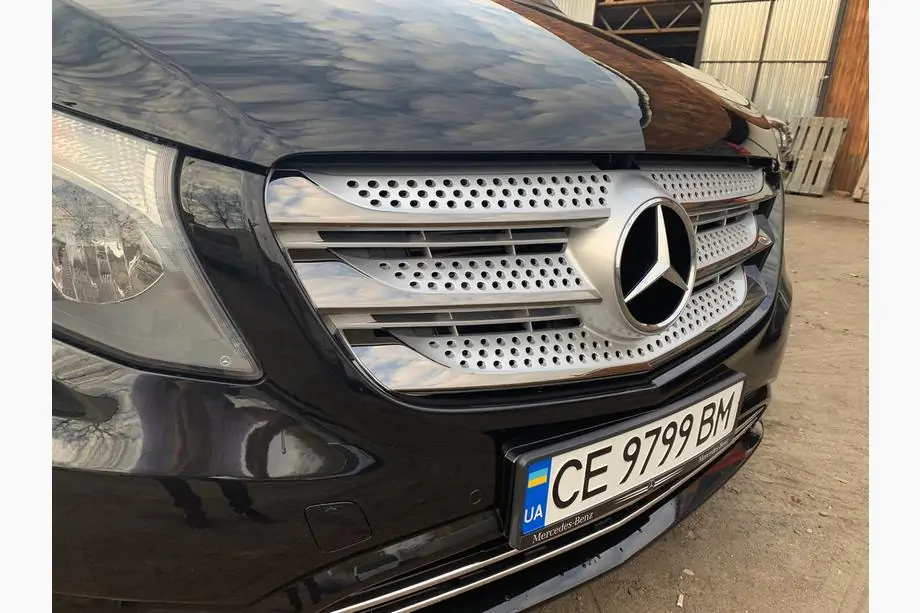 Mercedes Vito/V-class W447 2014- Grill Blenden 2014-2020 (5 Stk, BlackChrome) Foto 3